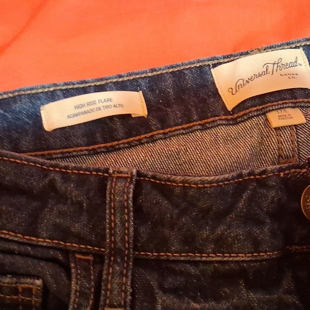 Universal Thread High Rise Flare Jeans - Picture 3 of 4